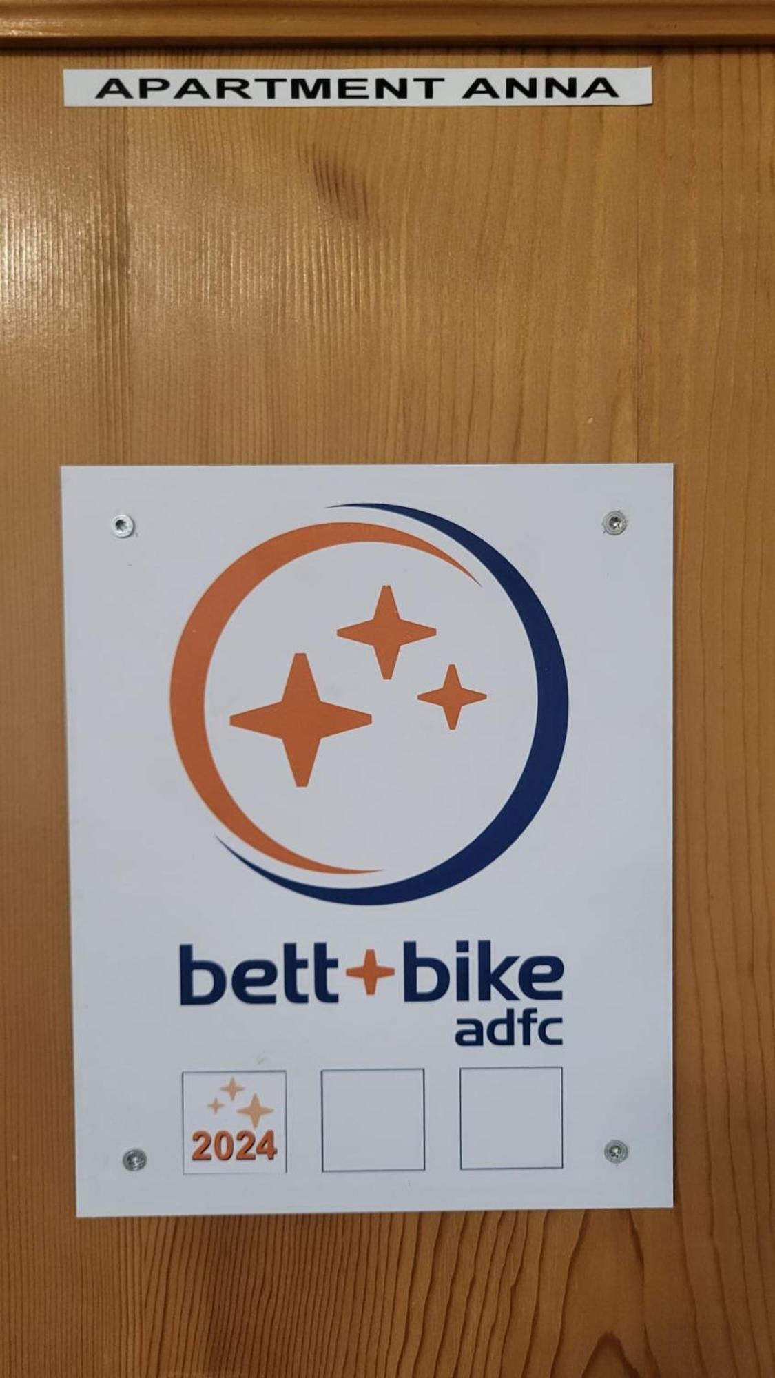 Zwei Schlafzimmer Ferienapartment Anna Am Stubenbergsee Inklusive Vier E-Bikes 外观 照片